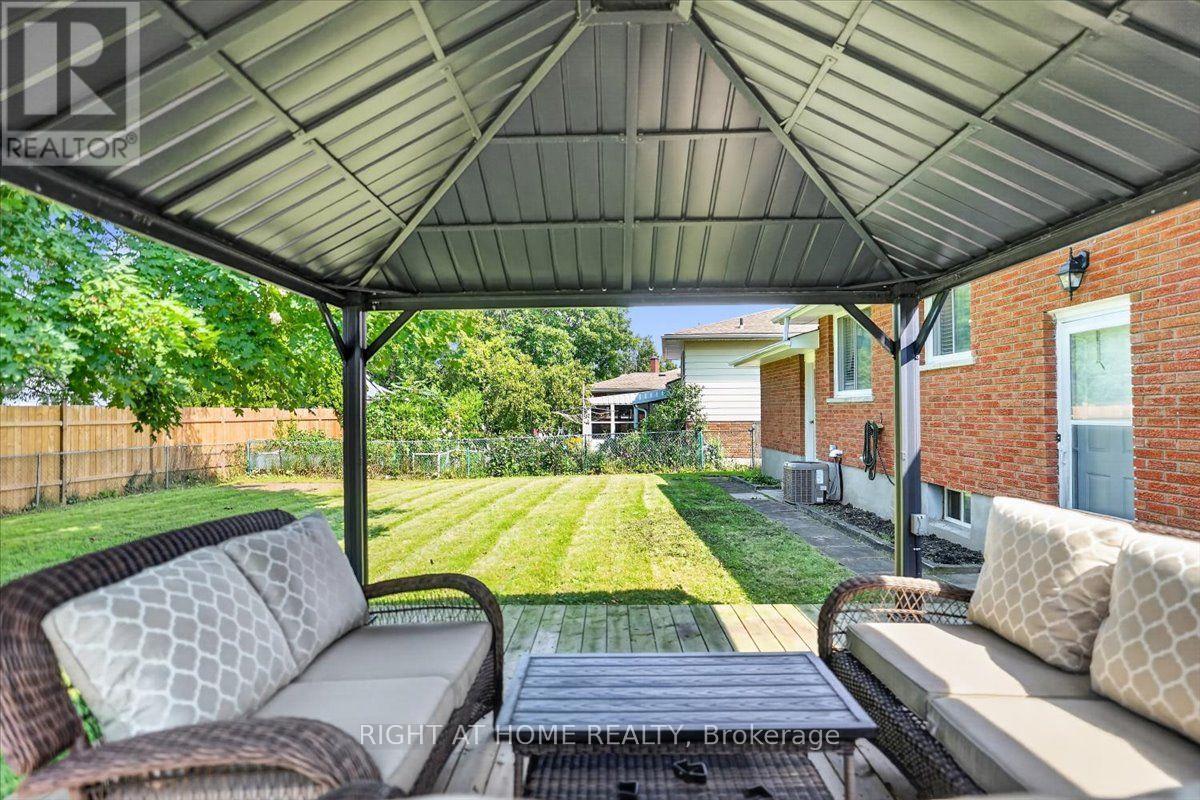 43 Monarch Park Drive — photo 25