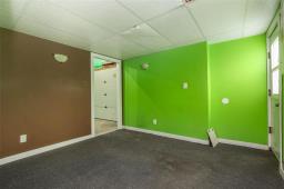 480 Jefferson Avenue, Winnipeg, MB R3V0N6 Photo 36