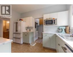 1512 6 Avenue S - photo 15
