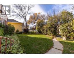 1512 6 Avenue S - photo 4