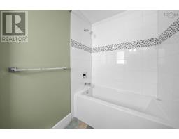 5 Kilbirnie Lane, Halifax, NS B3M4E4 Photo 24