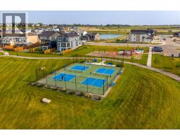 140 Lakewood Crescent - photo 47
