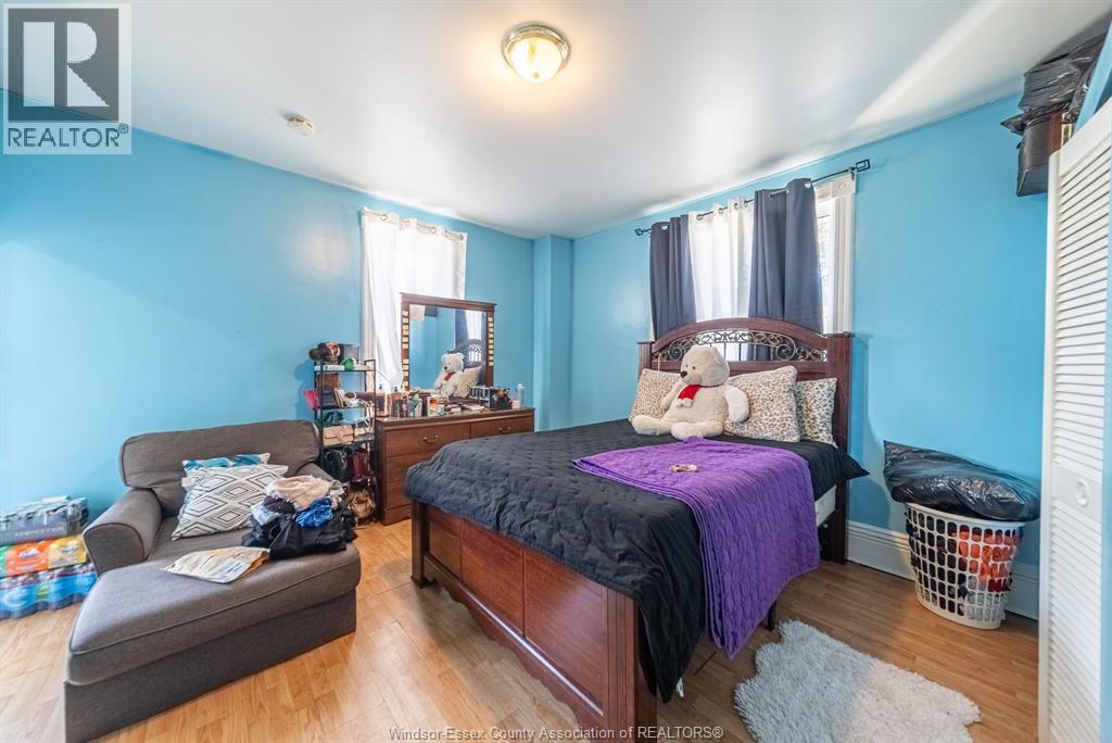 60 SETTERINGTON STREET - 30