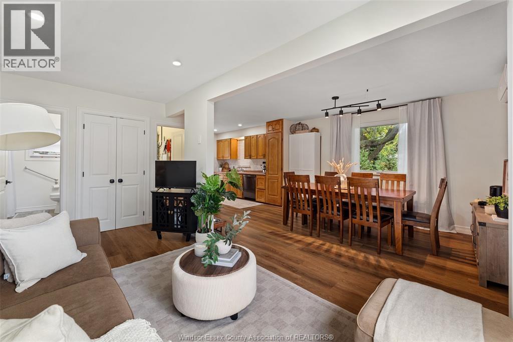 1056 SPRUCE AVENUE - 11