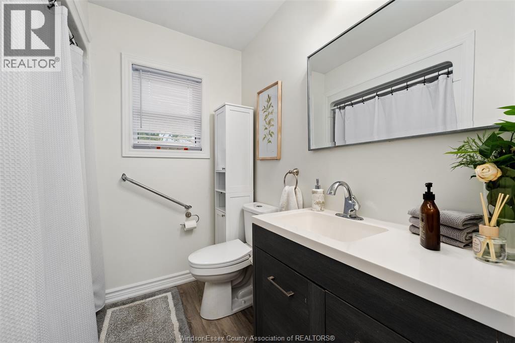 1056 Spruce Avenue — photo 23