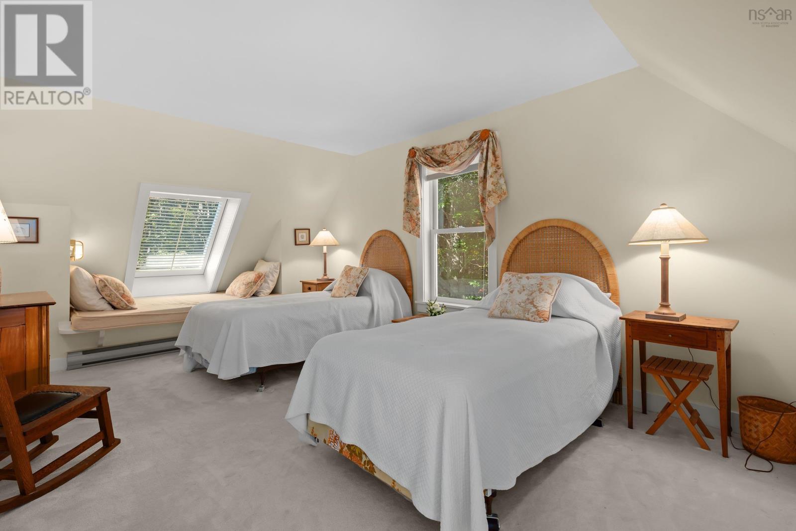 169 Swallow Point Road - 32