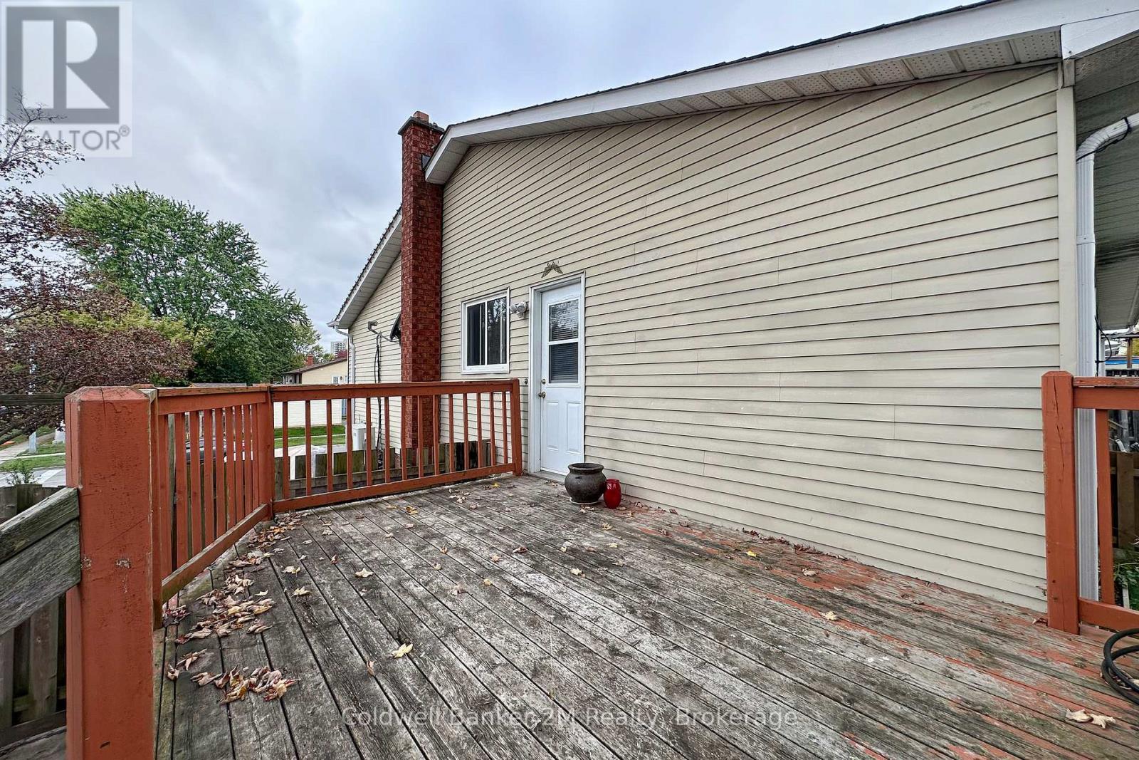 673 ATTERSLEY DRIVE - 27