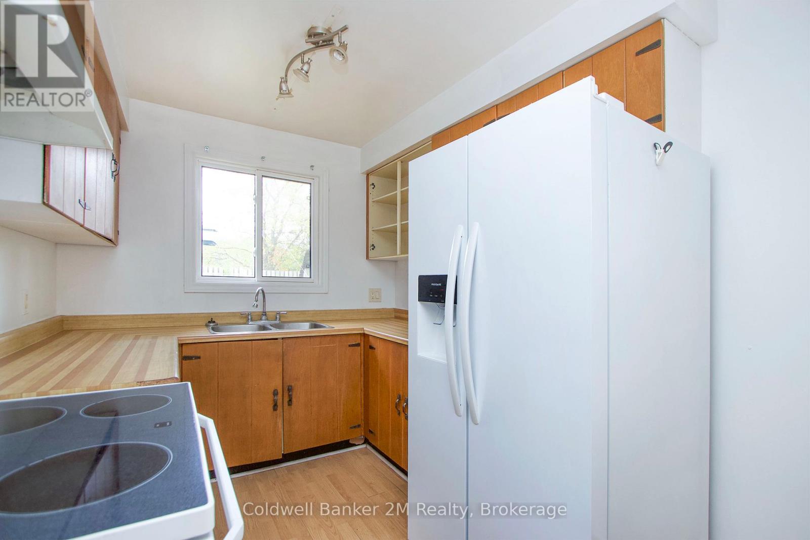 673 Attersley Drive, Oshawa, ON photo 10