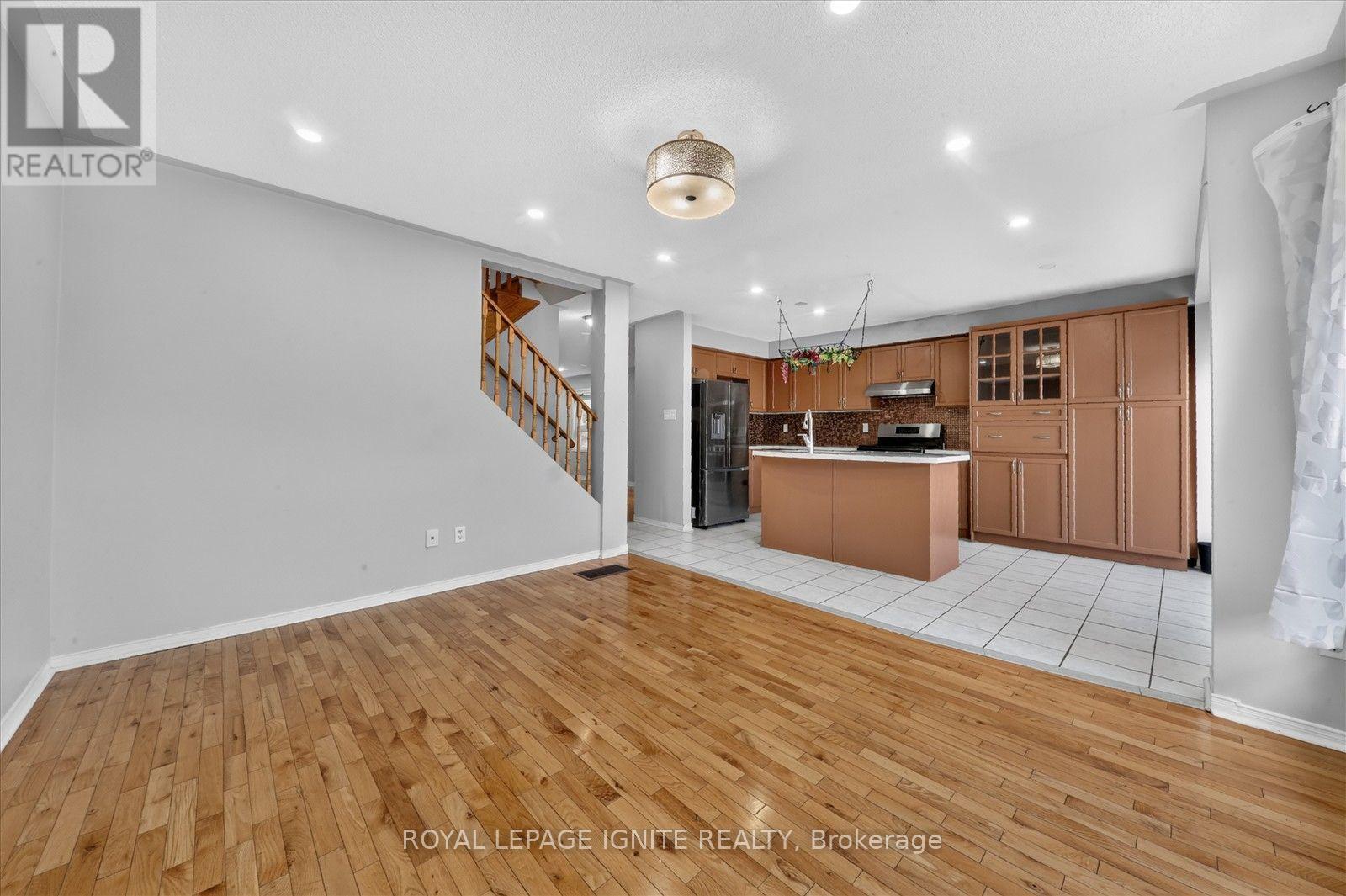 26 Roxton Crescent — photo 11