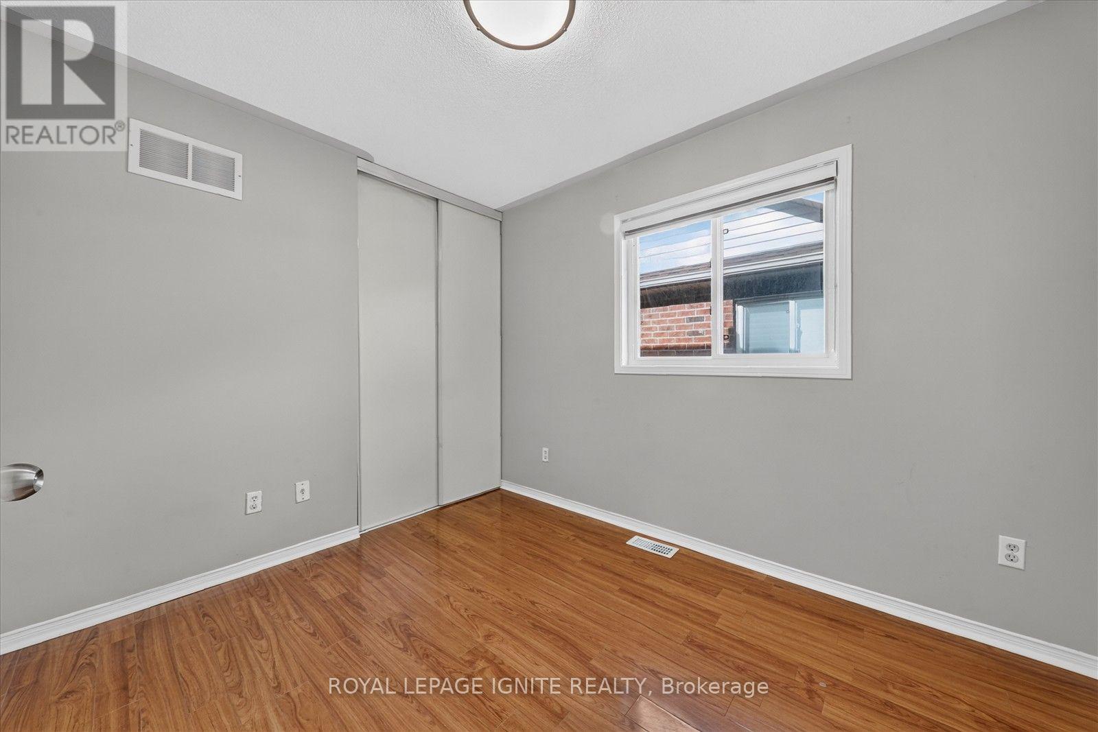 26 Roxton Crescent — photo 22