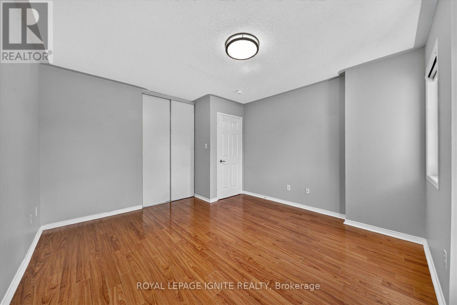 26 Roxton Crescent — photo 28