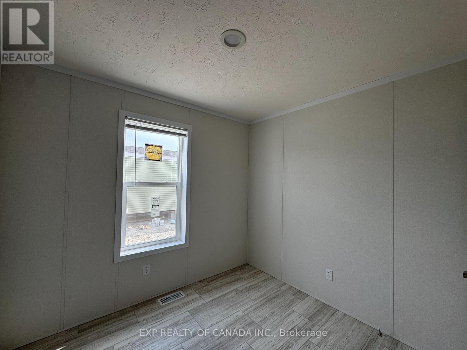 192 REMI CRESCENT - 7