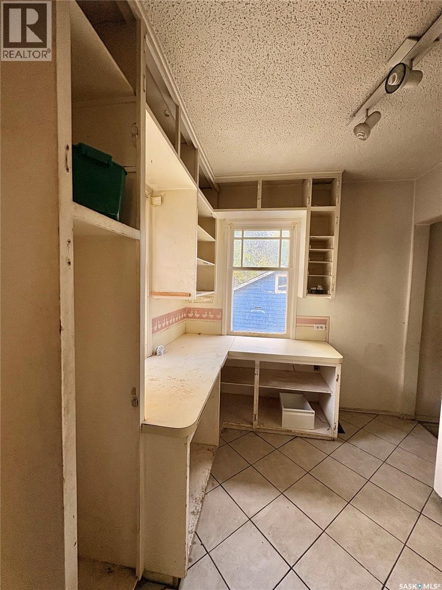 415 26th STREET W, Saskatoon — photo 4