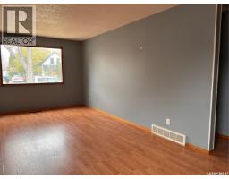 Family room - 1711 13th Street W, Prince Albert, SK S6V3K2 Photo 8