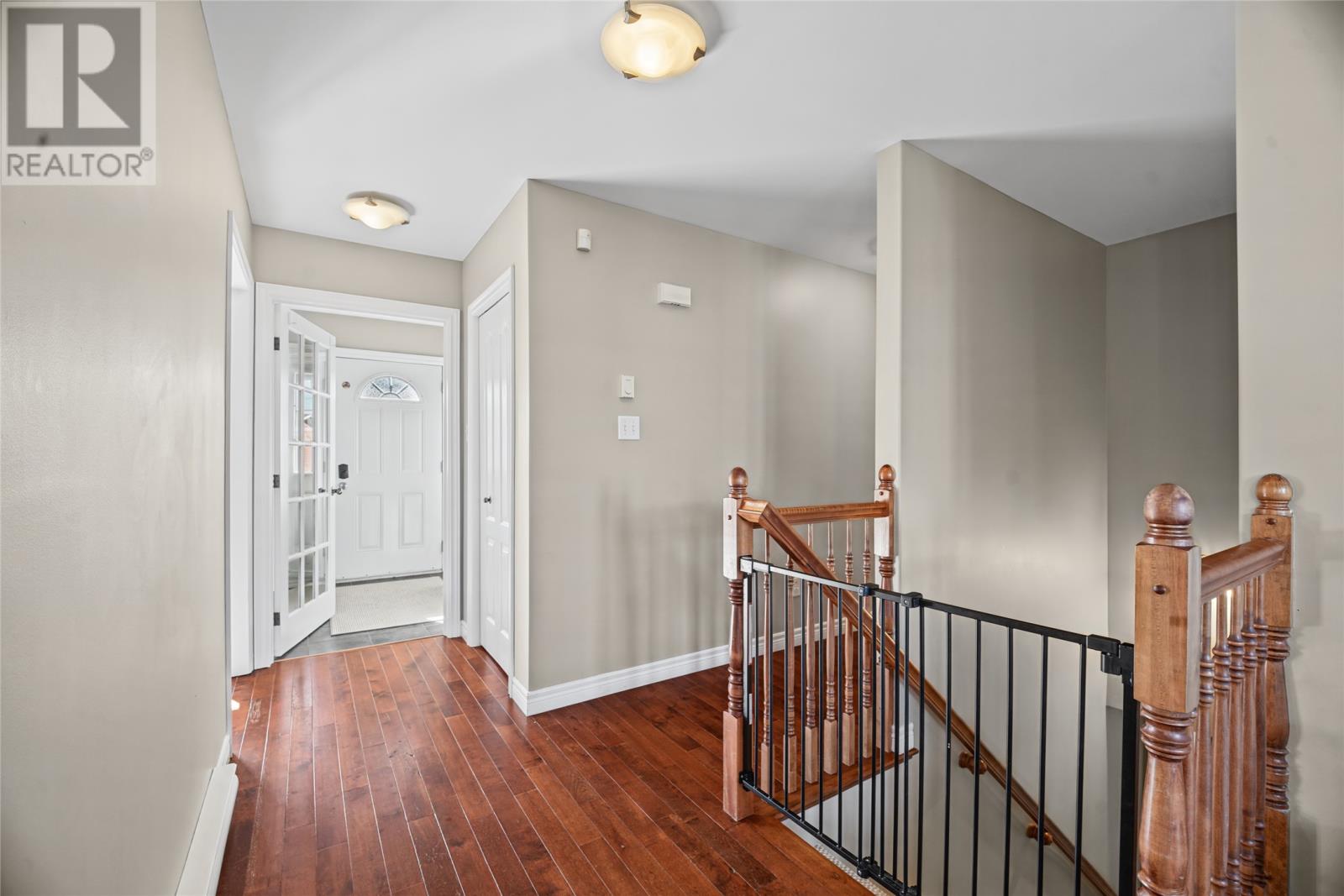 8 Ossington Street - 8