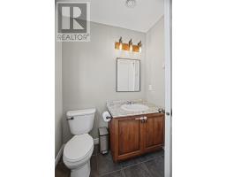 8 Ossington Street thumbnail 15