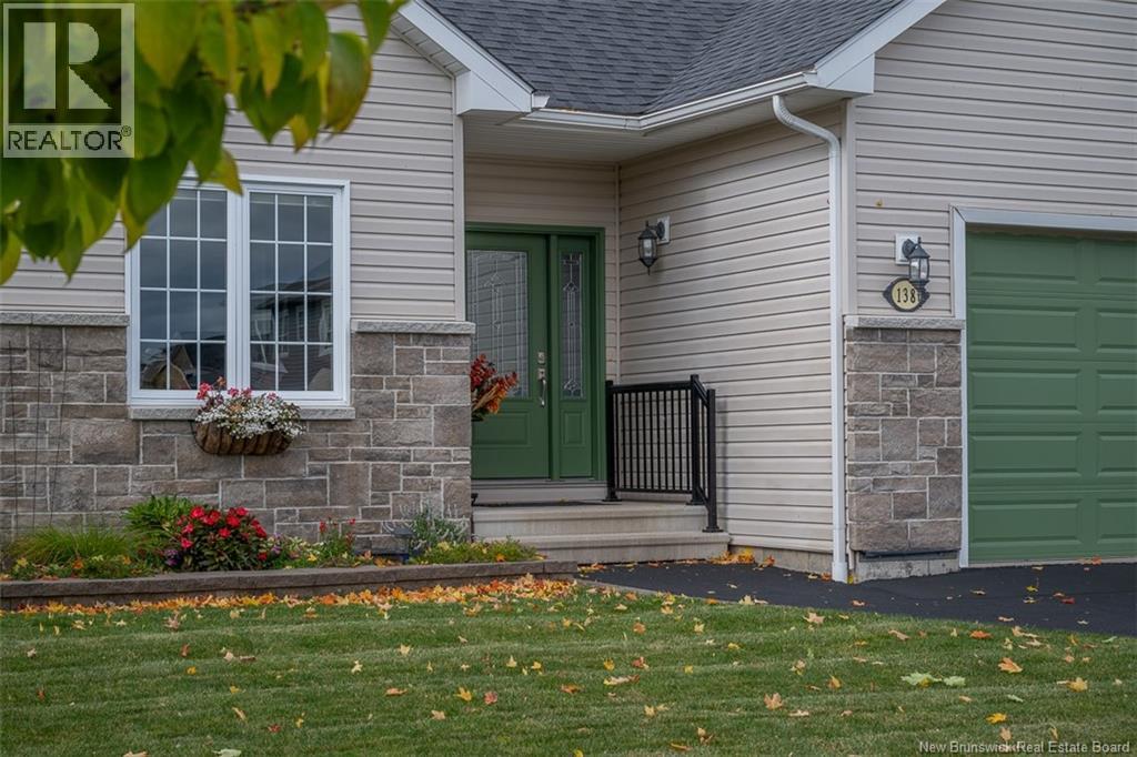 138 Still Water Crescent - 44