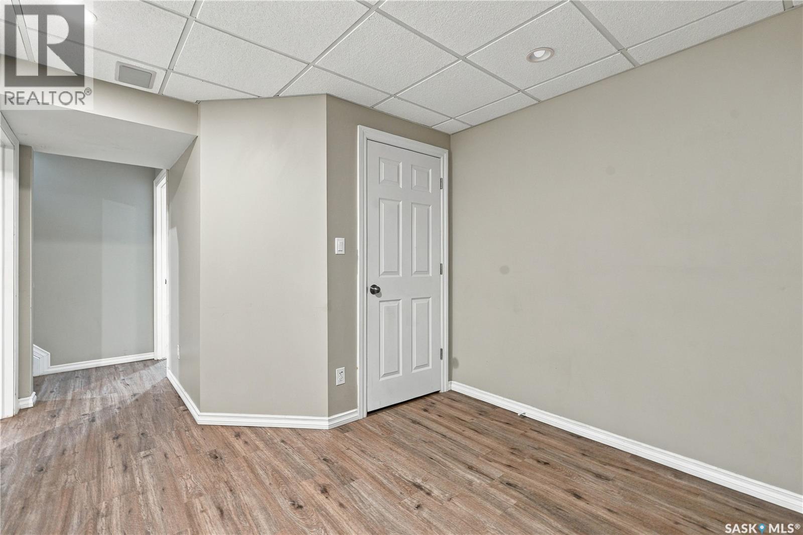 #50 103 Banyan CRESCENT - 34