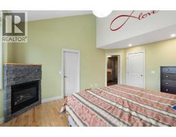 2323 22 Avenue SW - photo 18