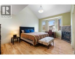 2323 22 Avenue SW - photo 17