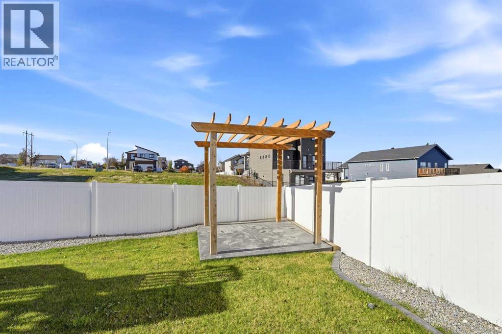 Listing photo – 30 Palmer Circle, Blackfalds