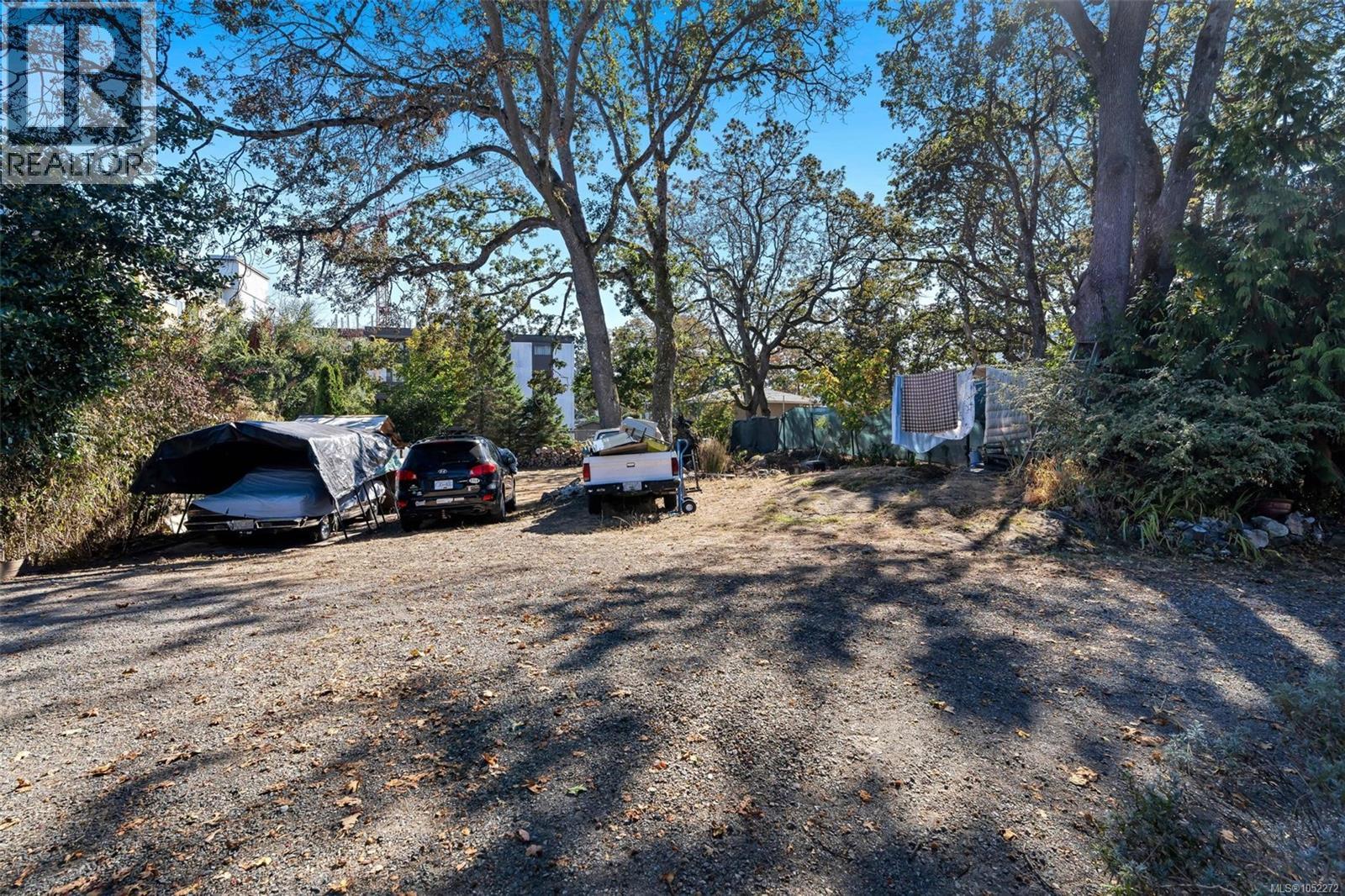  847 Old Esquimalt Road, Esquimalt