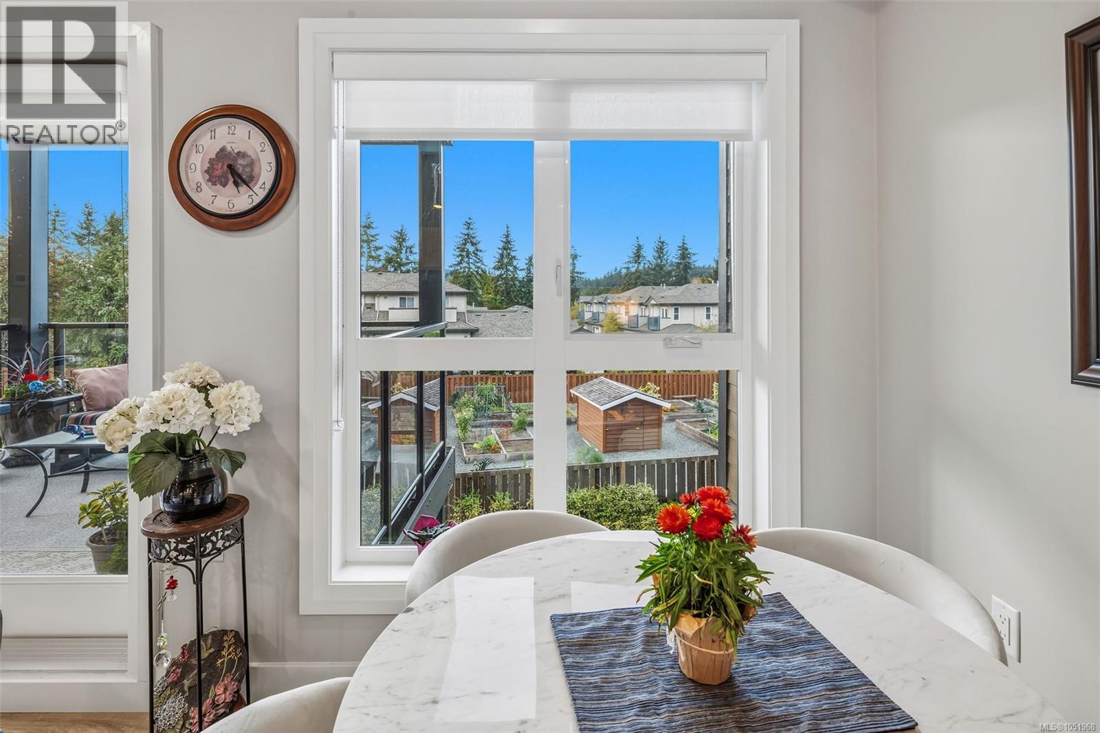 207 741 Travino Lane, Saanich