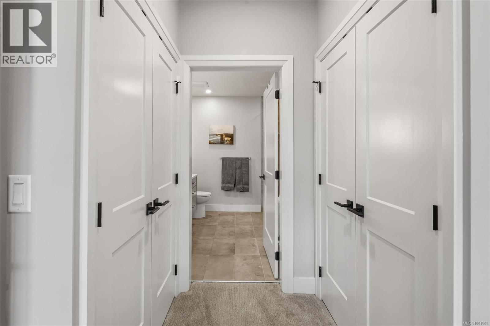 207 741 Travino Lane, Saanich