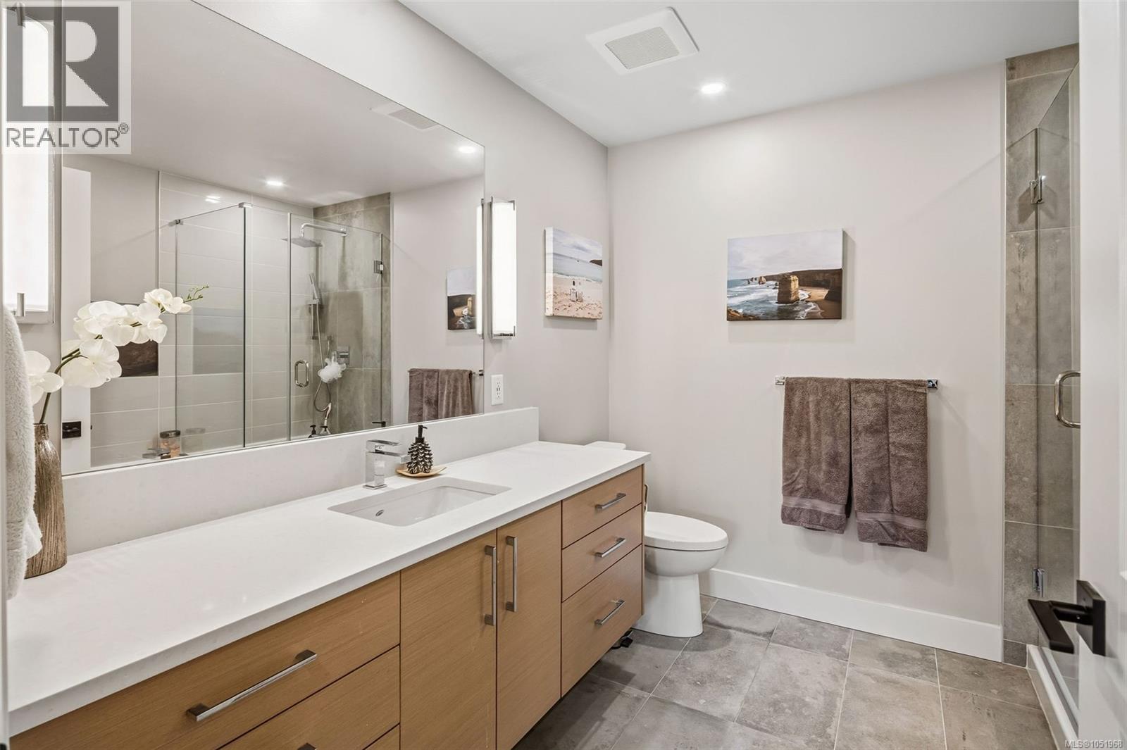 207 741 Travino Lane, Saanich