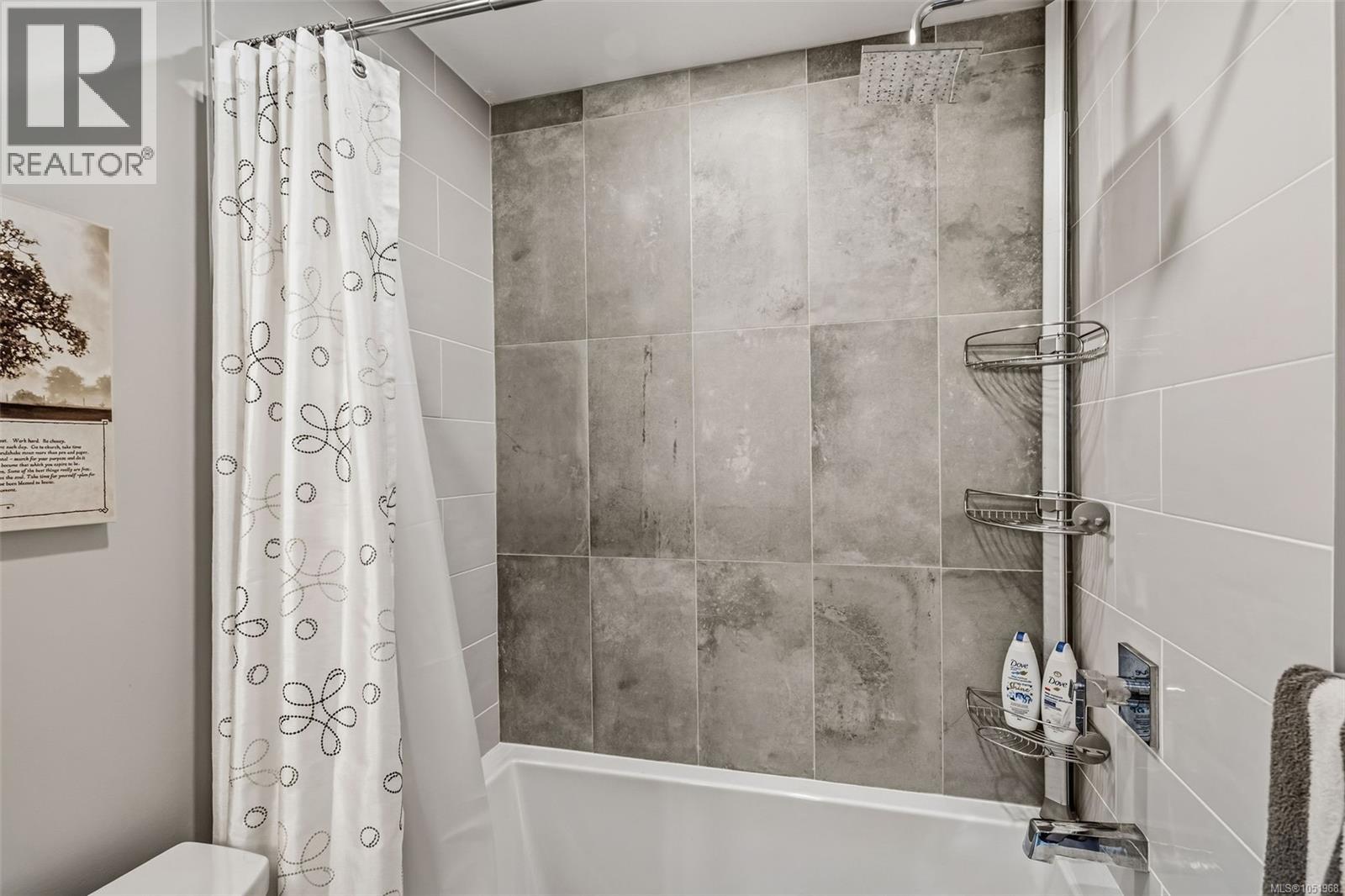 207 741 Travino Lane, Saanich