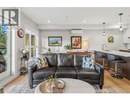 207 741 Travino Lane, Saanich, BC V8Z0G3 Photo 13