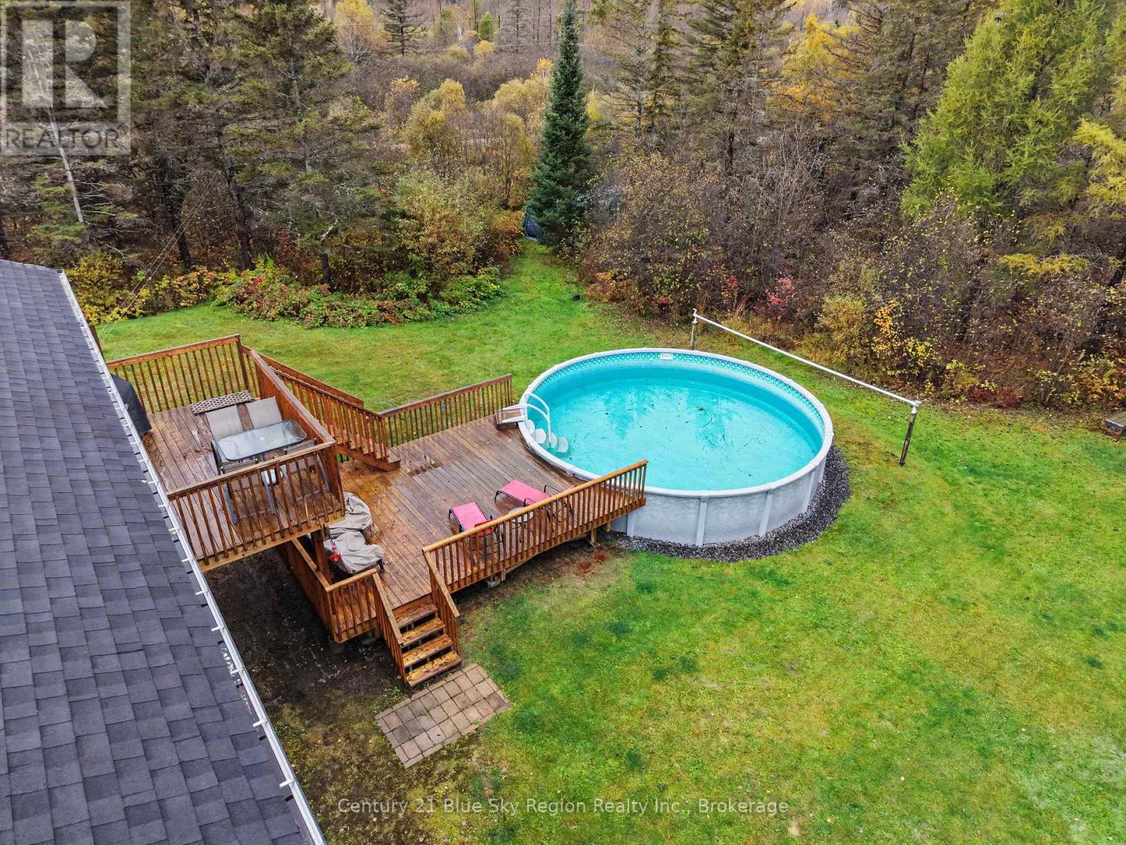 551 Lavigne Road — photo 35