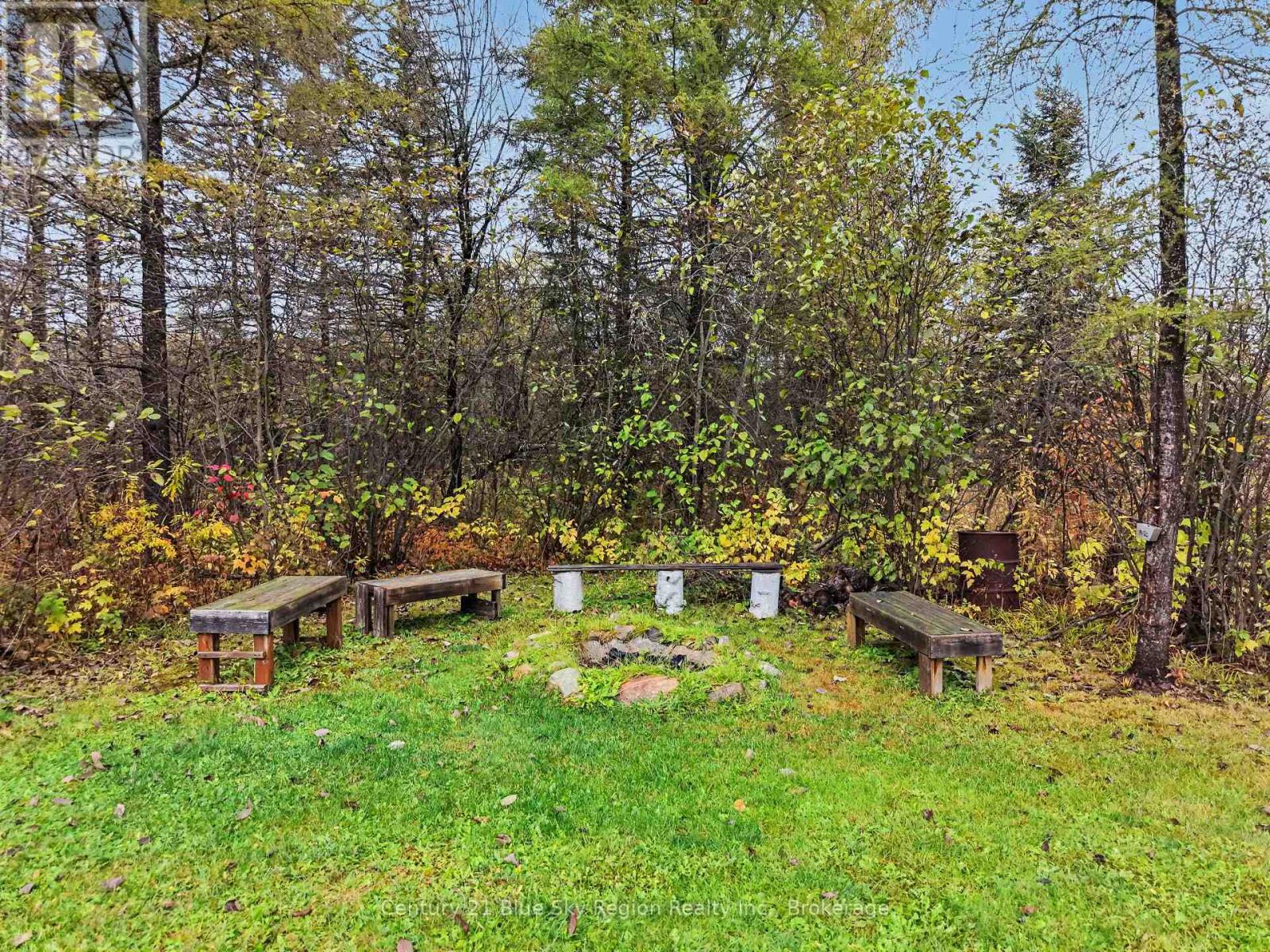 551 Lavigne Road — photo 37