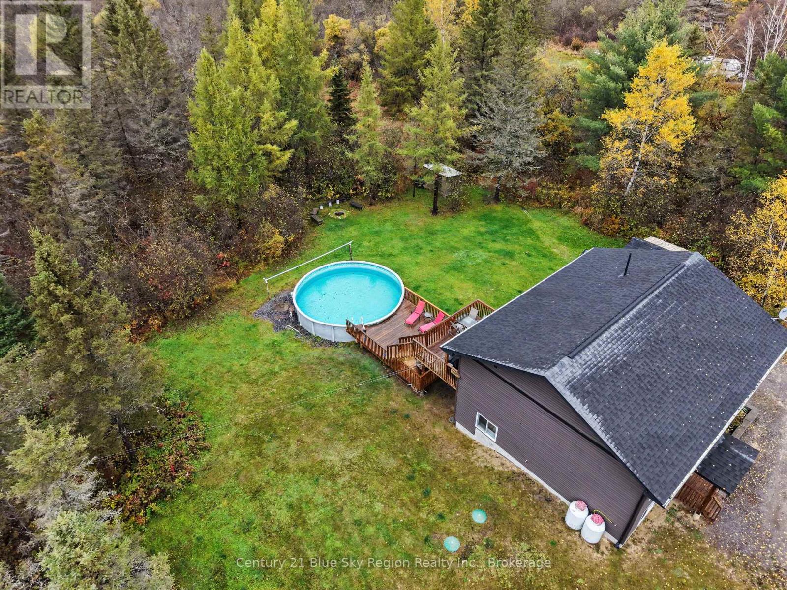551 LAVIGNE ROAD - 38
