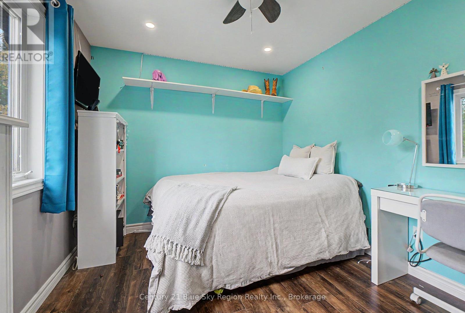551 LAVIGNE ROAD - 40