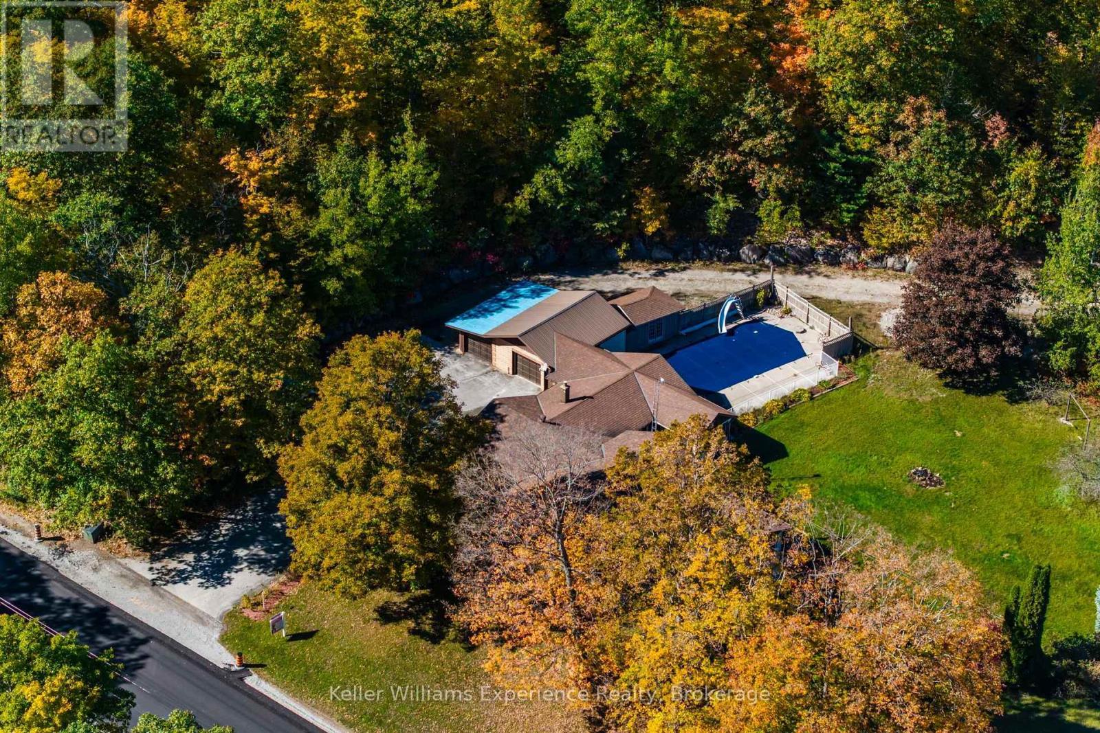 900 Champlain Road — photo 3