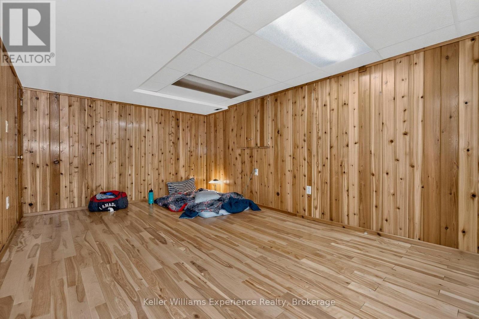 900 Champlain Road — photo 46