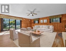 900 Champlain Road, Tiny, ON L9M0E3 Photo 23