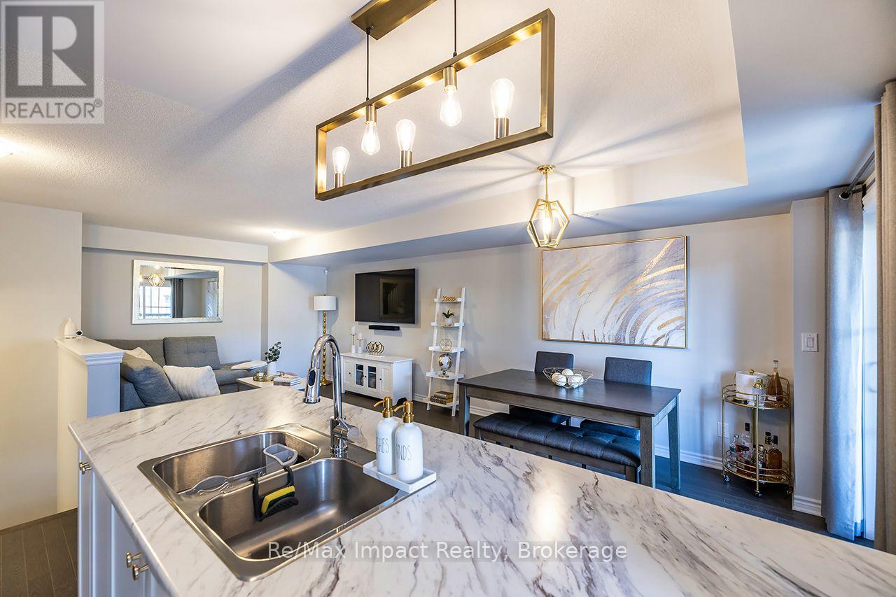 26 Amulet Way, Whitby, ON photo 5