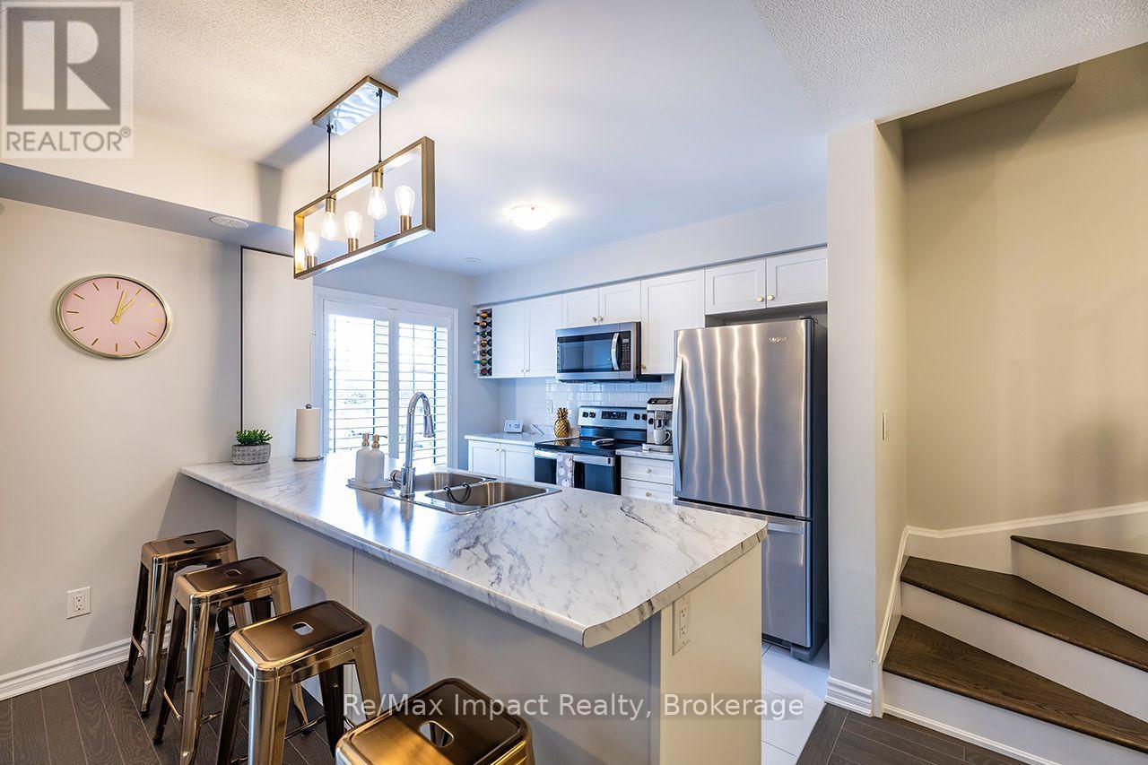 26 Amulet Way, Whitby, ON photo 7