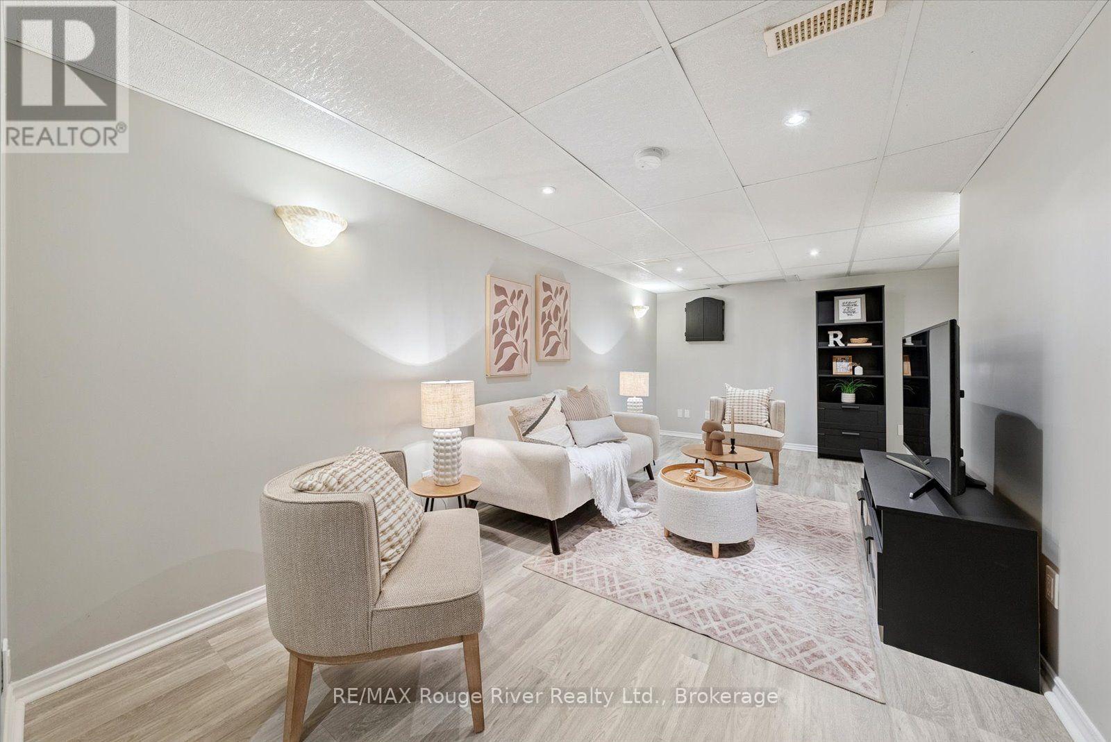 50 Treen Crescent, Whitby, ON photo 37