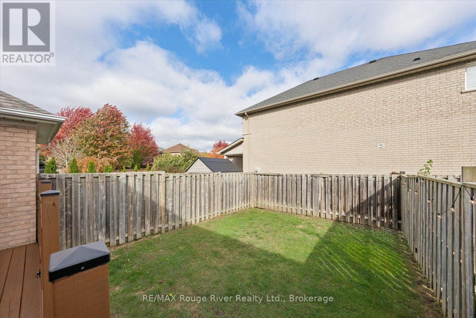 50 Treen Crescent, Whitby, ON photo 50