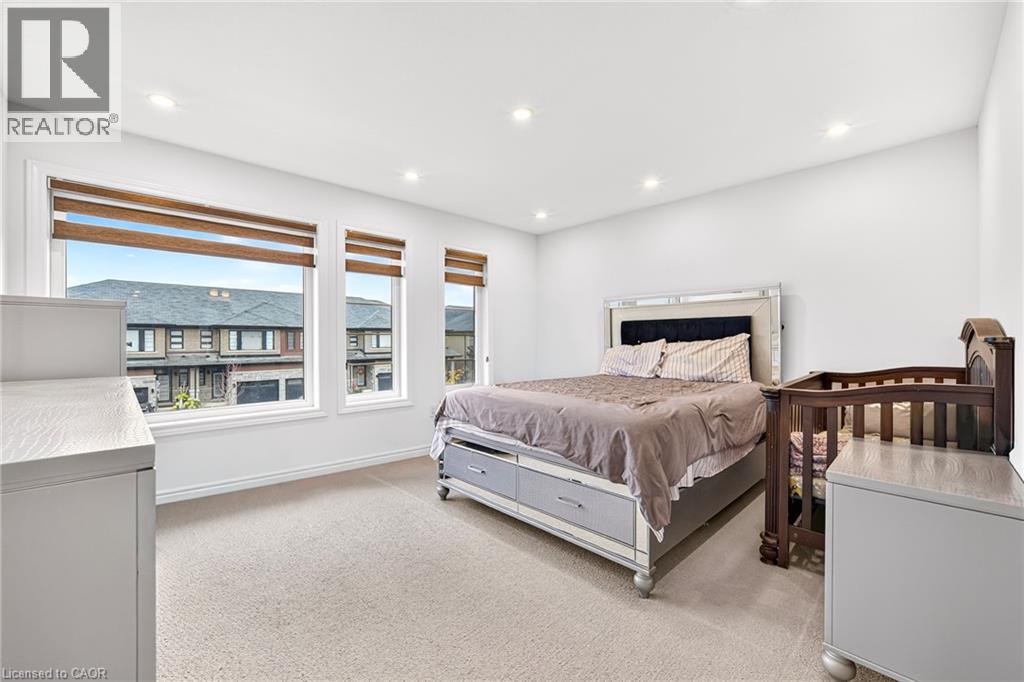 33 Bellhouse Avenue — photo 13