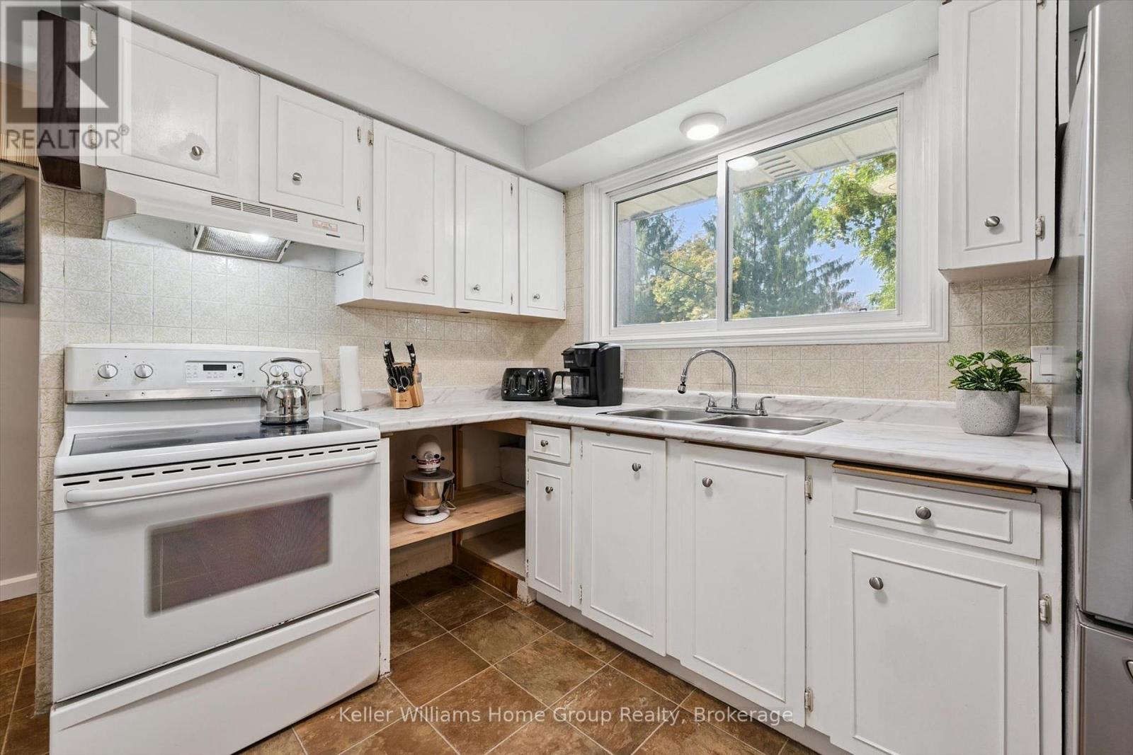 51 LONSDALE DRIVE - Image 13