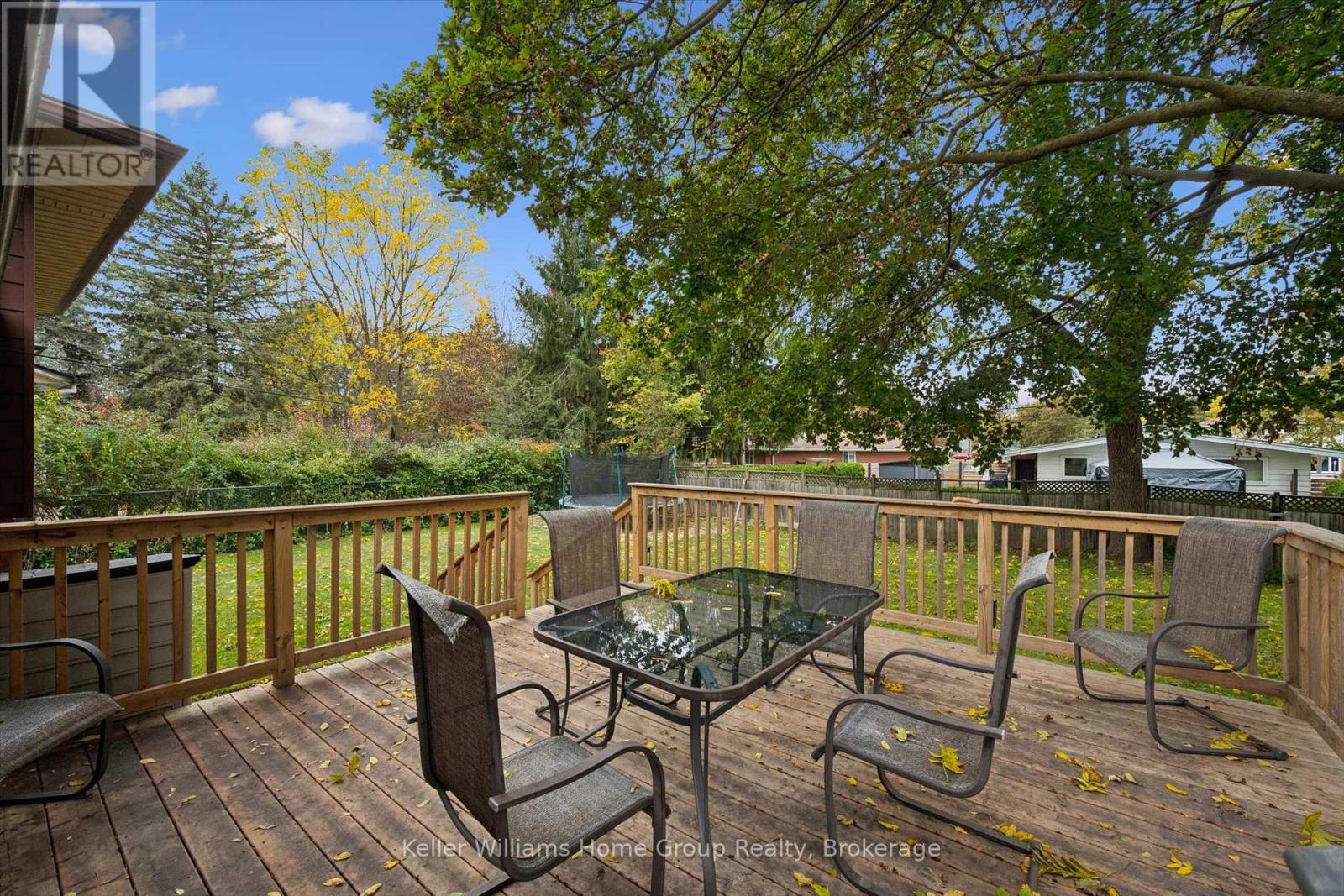 51 LONSDALE DRIVE - 32