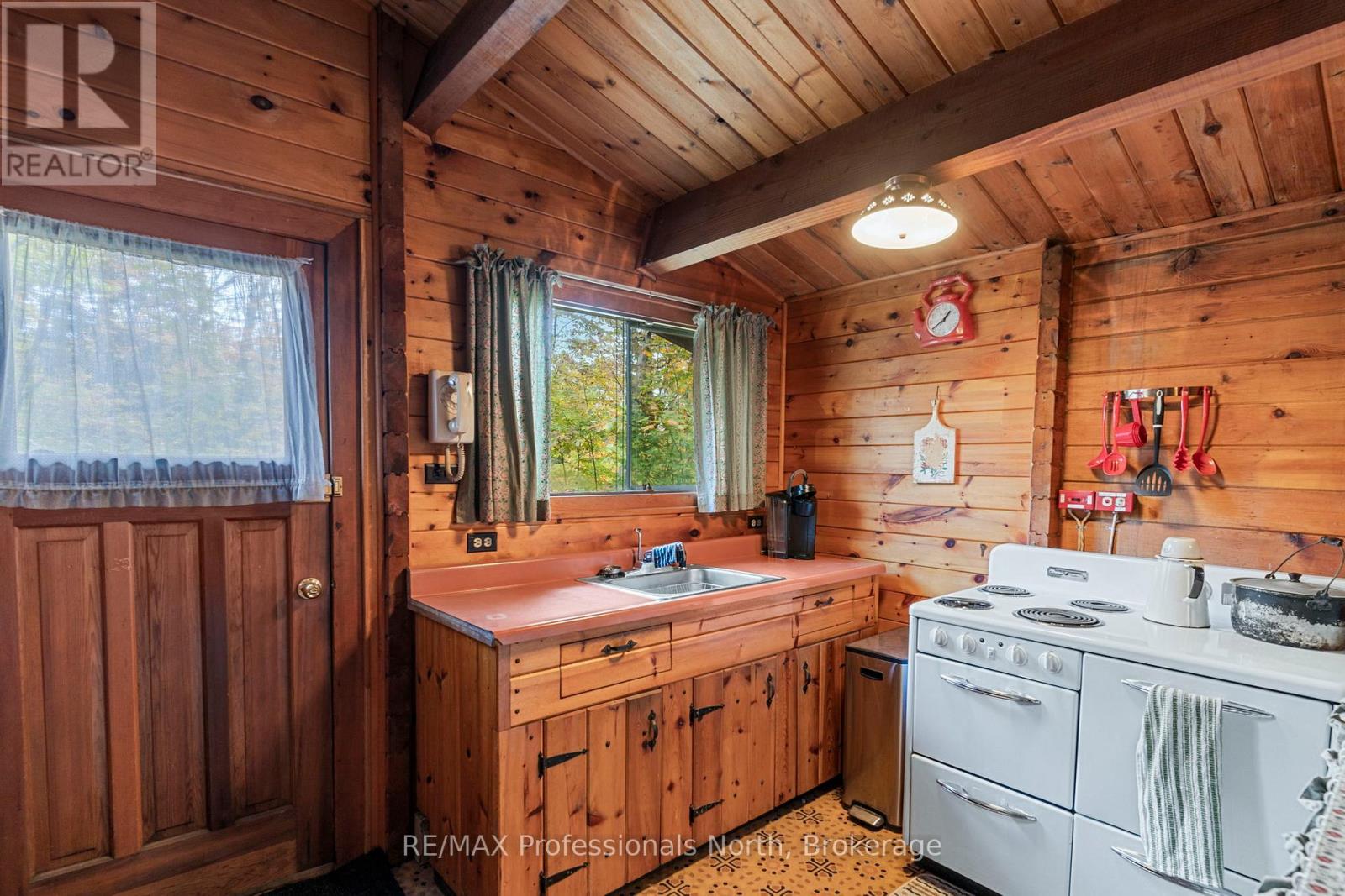 1091 Len Crawford Drive — photo 8
