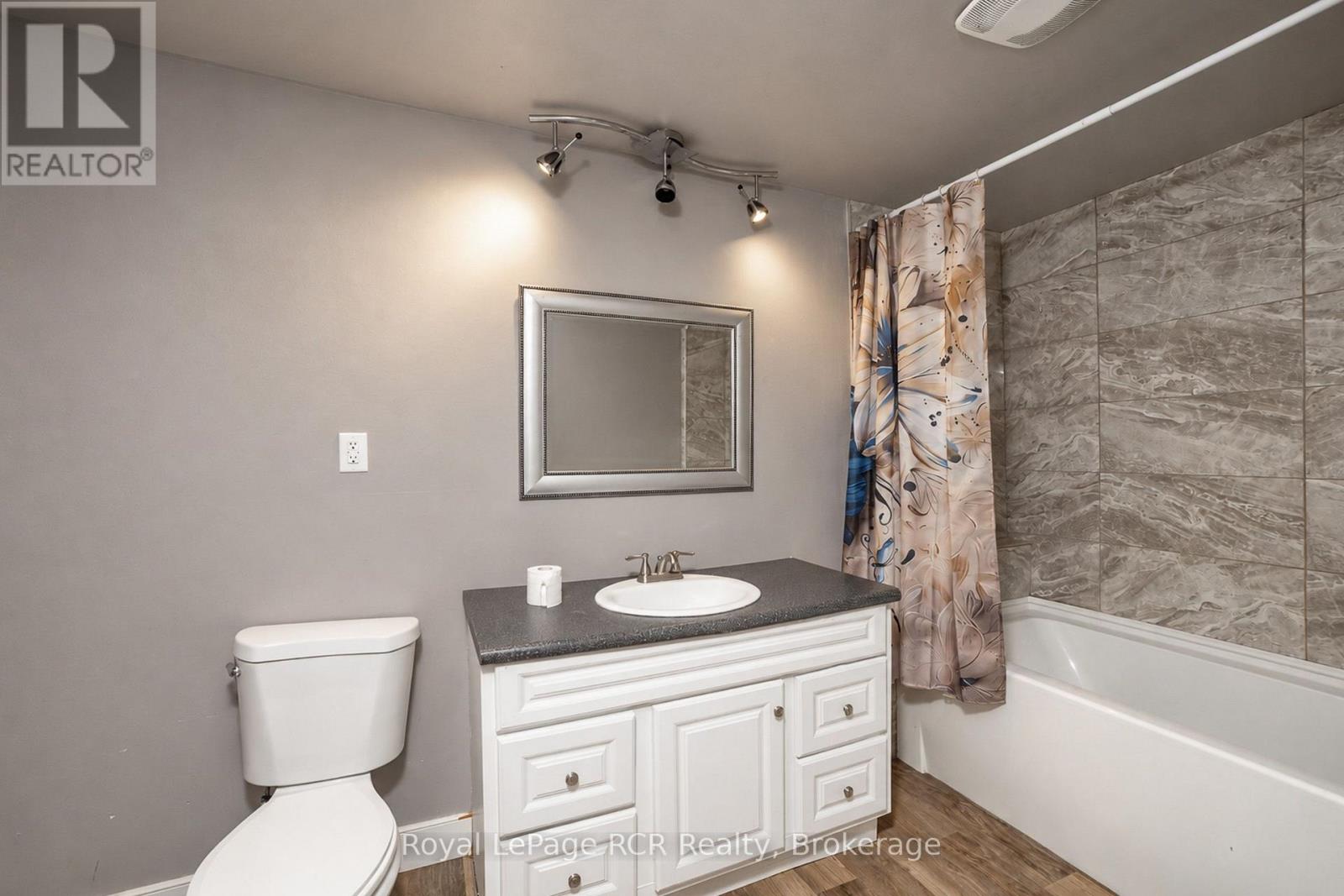 616851 GREY ROAD 29 - 16