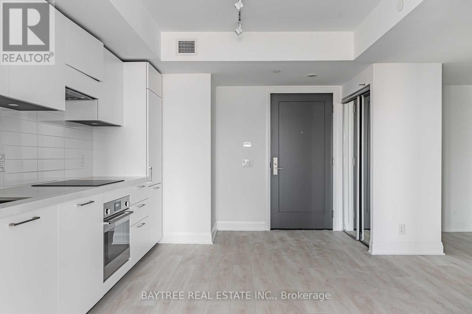33 Frederick Todd Way — photo 3