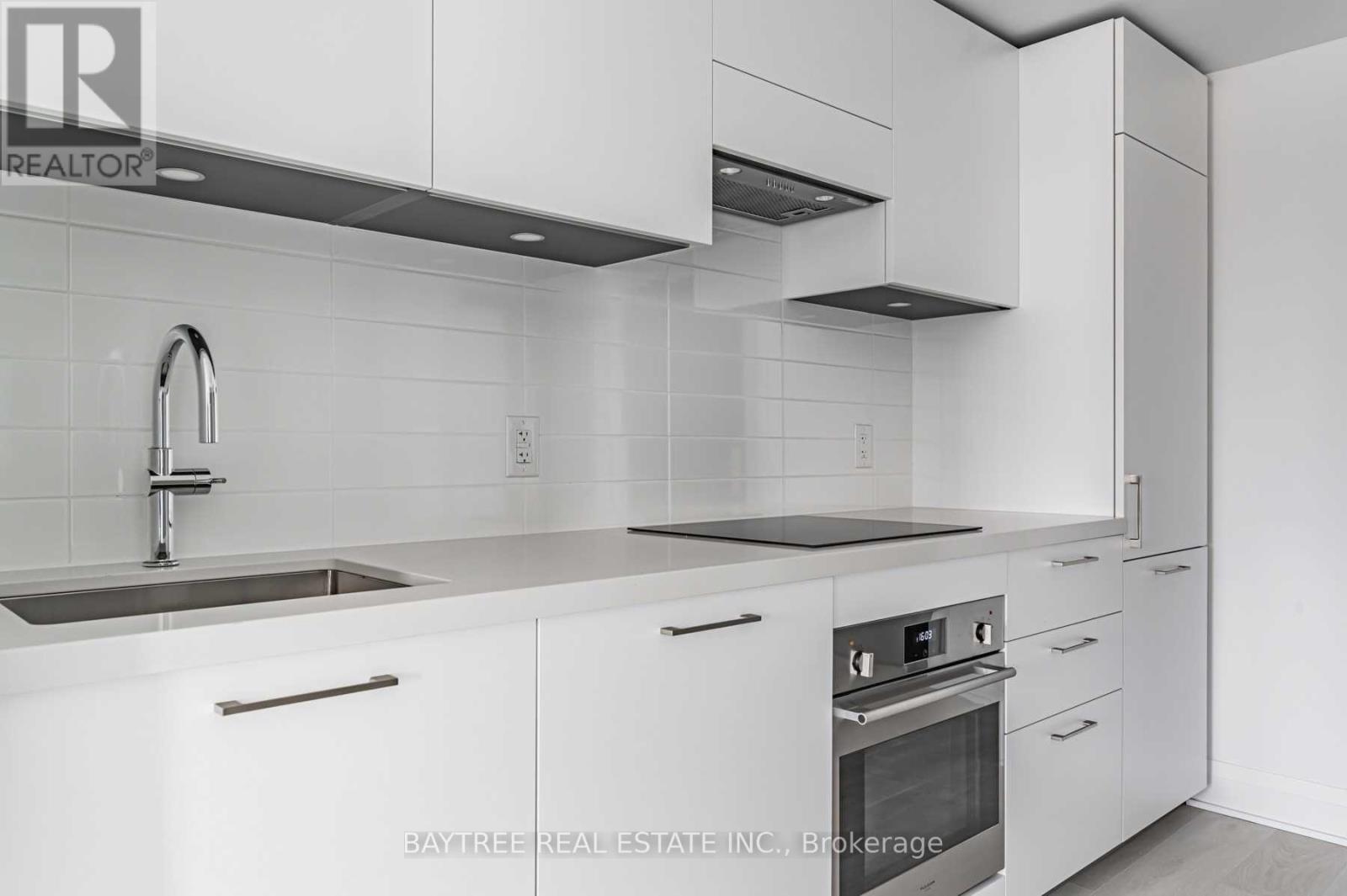 33 Frederick Todd Way — photo 4