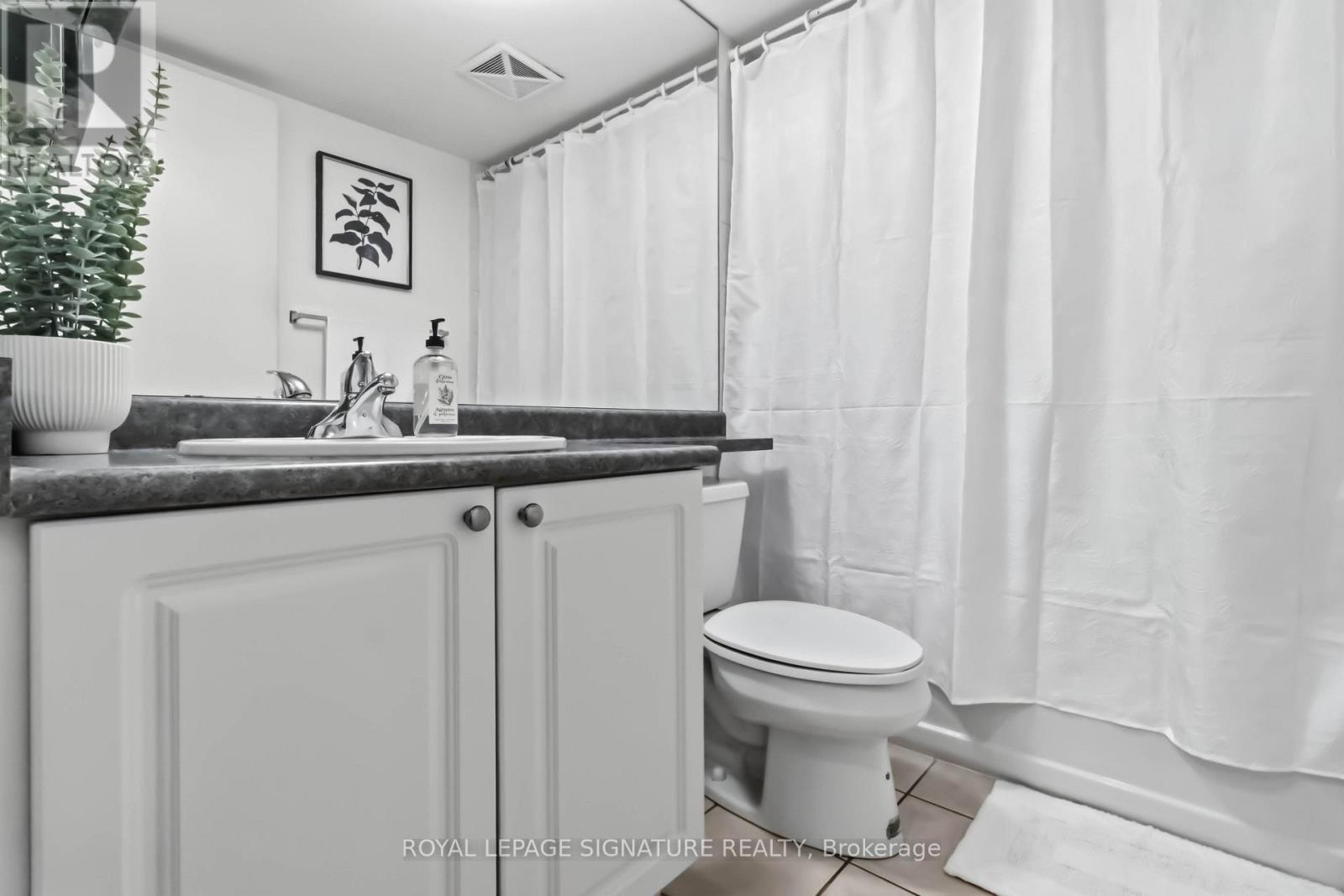 231 Fort York Boulevard — photo 16